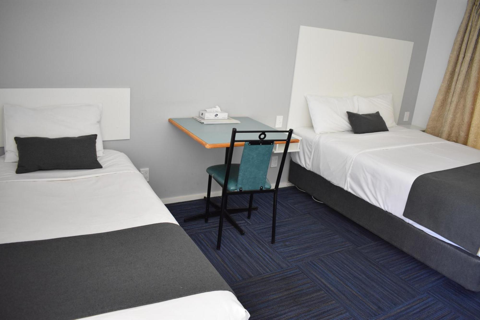 Riviana Motel Deniliquin Exterior photo